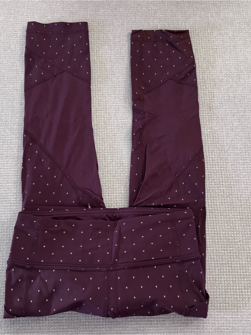 Lululemon Maroon Leggings with mesh Subtle Diamond Print women 4